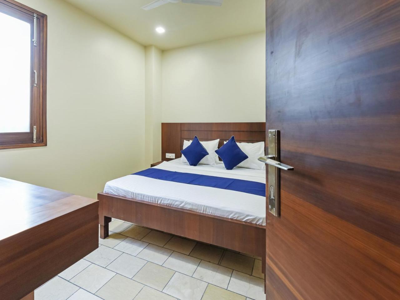 Hotel Fabexpress Marigold I Neu-Delhi Exterior foto